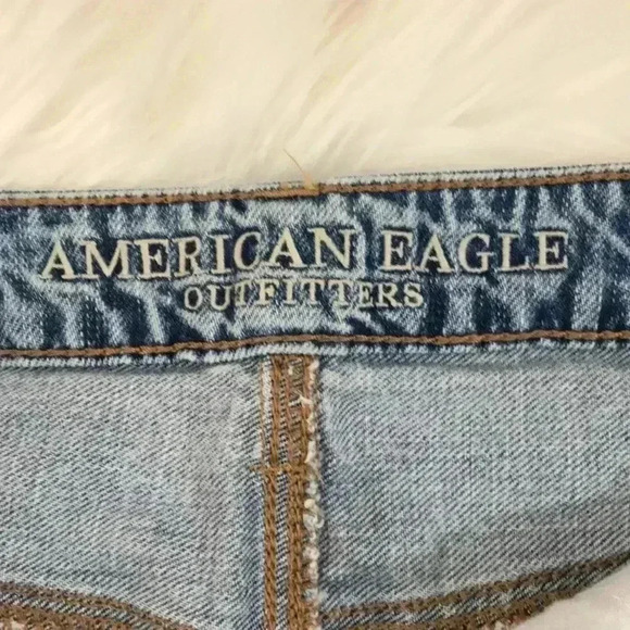American Eagle Lace Distressed Denim Jeans Mini Skirt Light Wash Size 4 - Picture 4 of 6